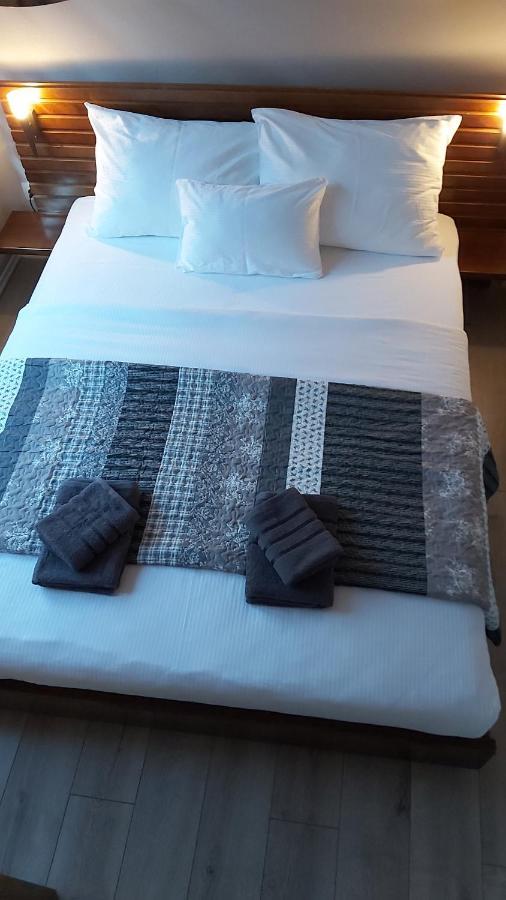 Ozapartments Mostar Bagian luar foto